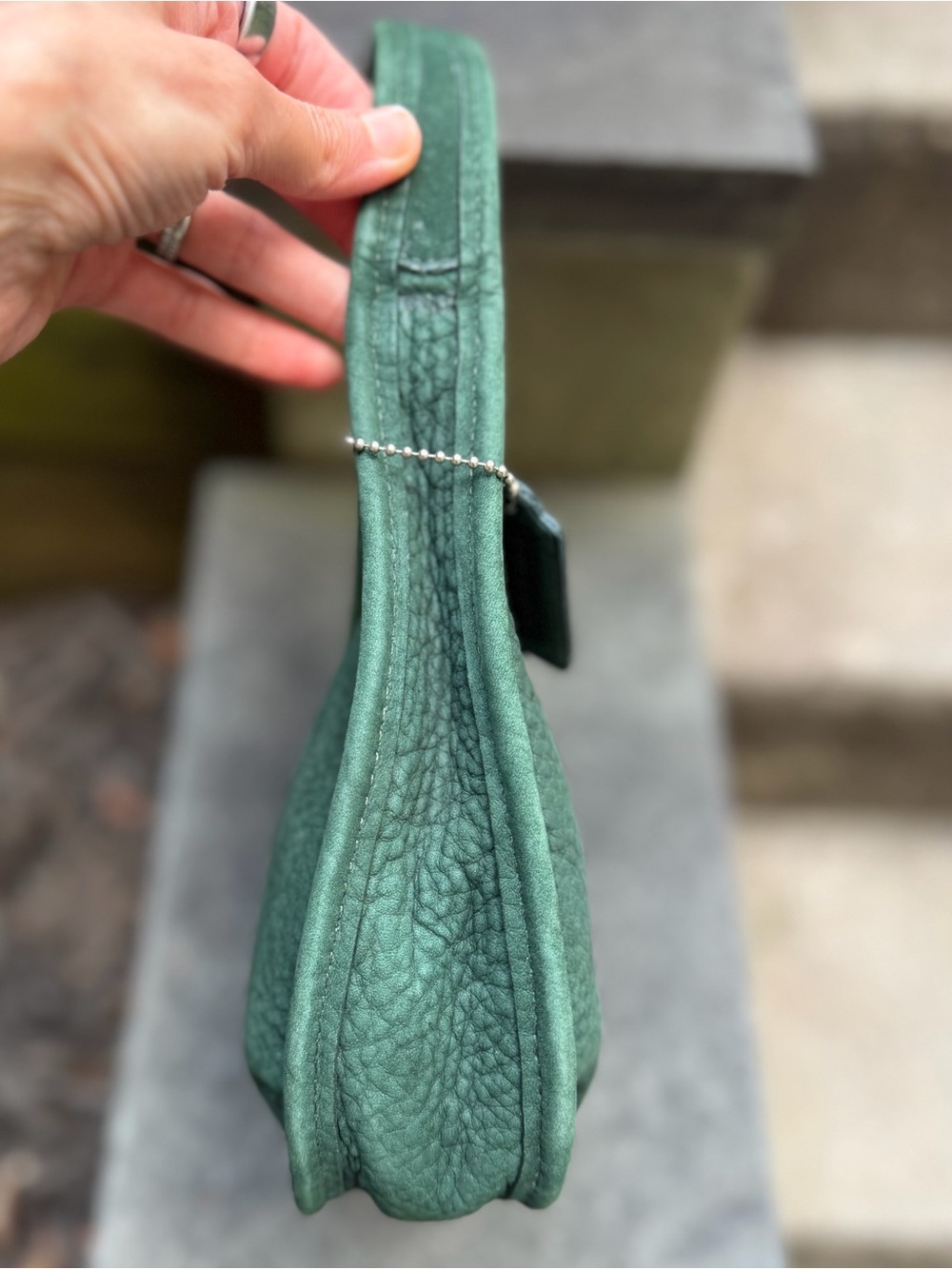 Magnificent vintage Coach Nubuc Shoulder Bag in rare Spruce Green - Picture 2 of 8